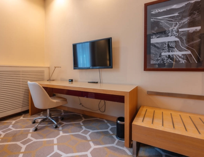 Супериор Кинг с видом на бассейн - Отель Novotel Resort and Spa Krasnaya Polyana / Новотель Резорт и Спа Красная Поляна