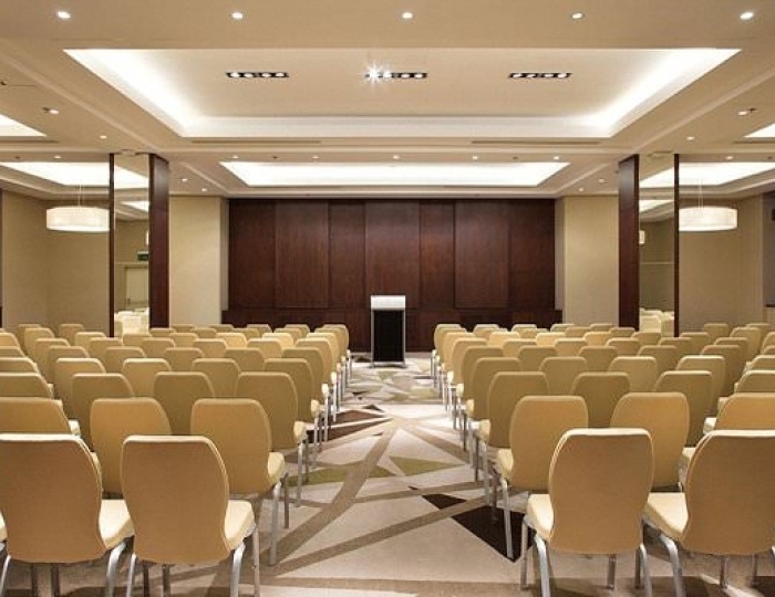 Конференц-зал «Карусель» - Отель Novotel Resort and Spa Krasnaya Polyana / Новотель Резорт и Спа Красная Поляна