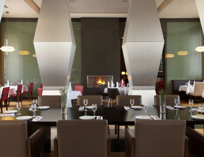 Ресторан The Grill - Отель Novotel Resort and Spa Krasnaya Polyana / Новотель Резорт и Спа Красная Поляна