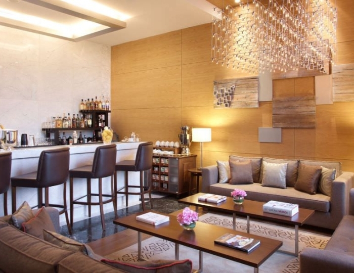 Лобби-бар - Отель Novotel Resort and Spa Krasnaya Polyana / Новотель Резорт и Спа Красная Поляна